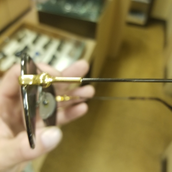 Ashton Martin vintage and modern sunglasses - Picture 3 of 4